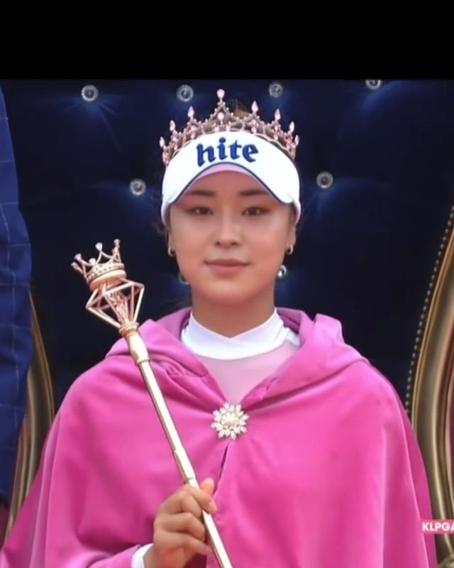 윤이나 — 2022 에버콜라겐 퀸즈크라운 우승